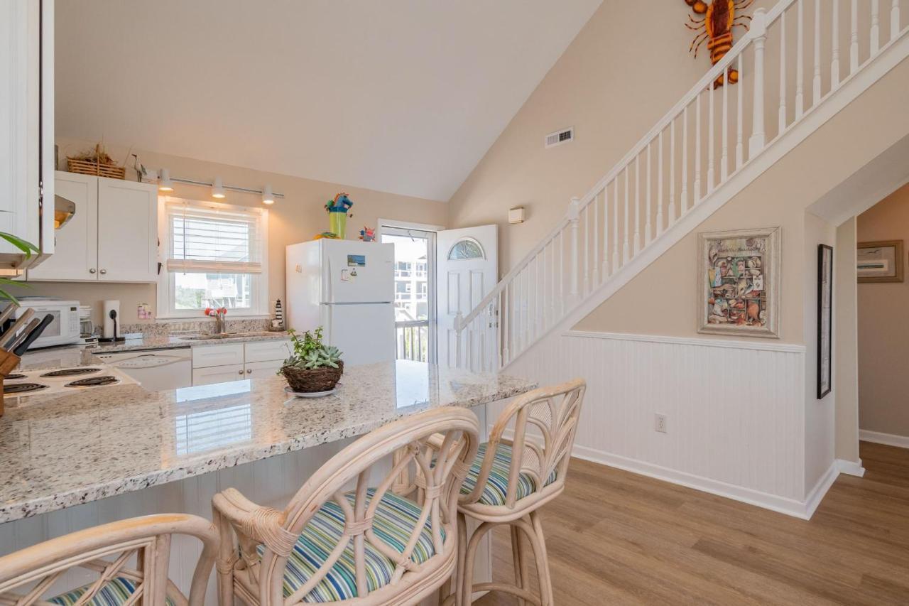Katie Lou'S Place By Oak Island Accommodations Caswell Beach 外观 照片