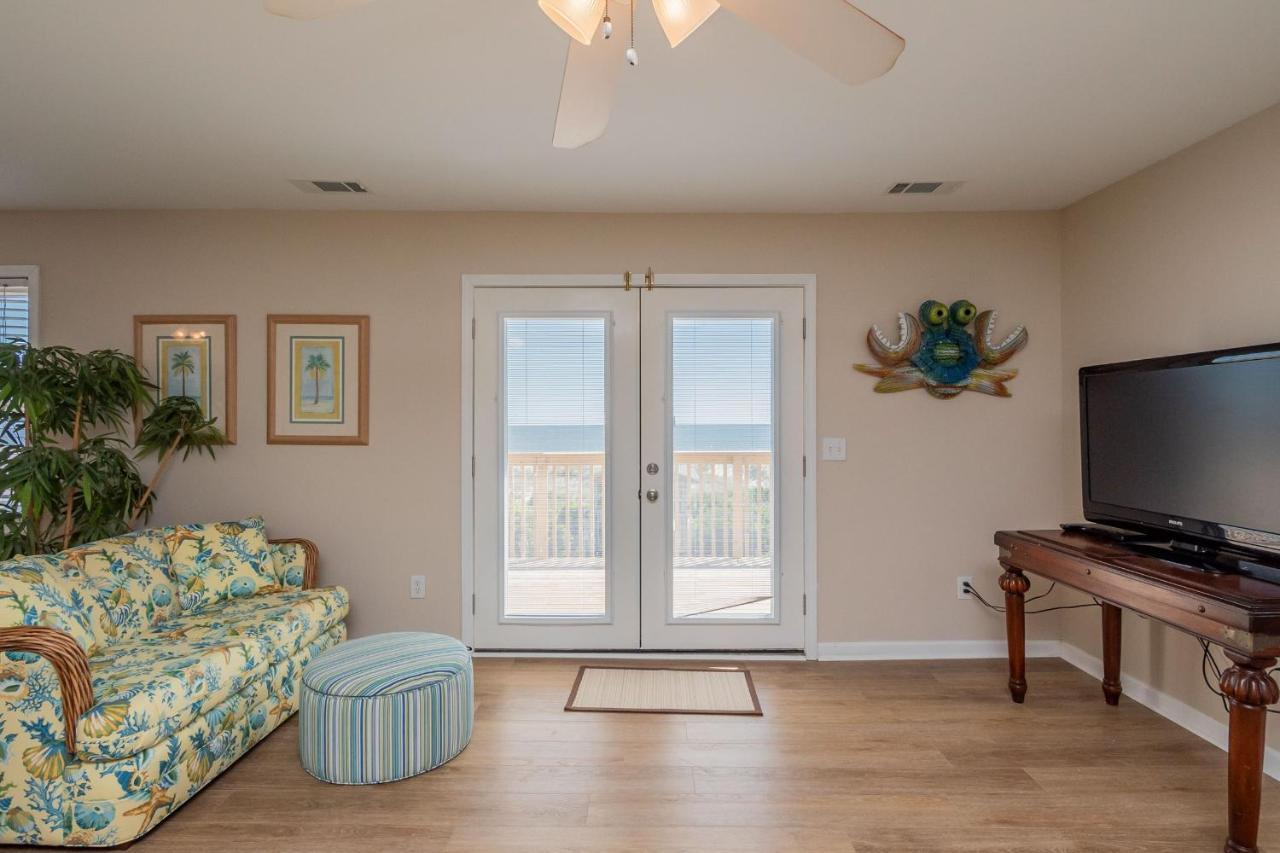 Katie Lou'S Place By Oak Island Accommodations Caswell Beach 外观 照片