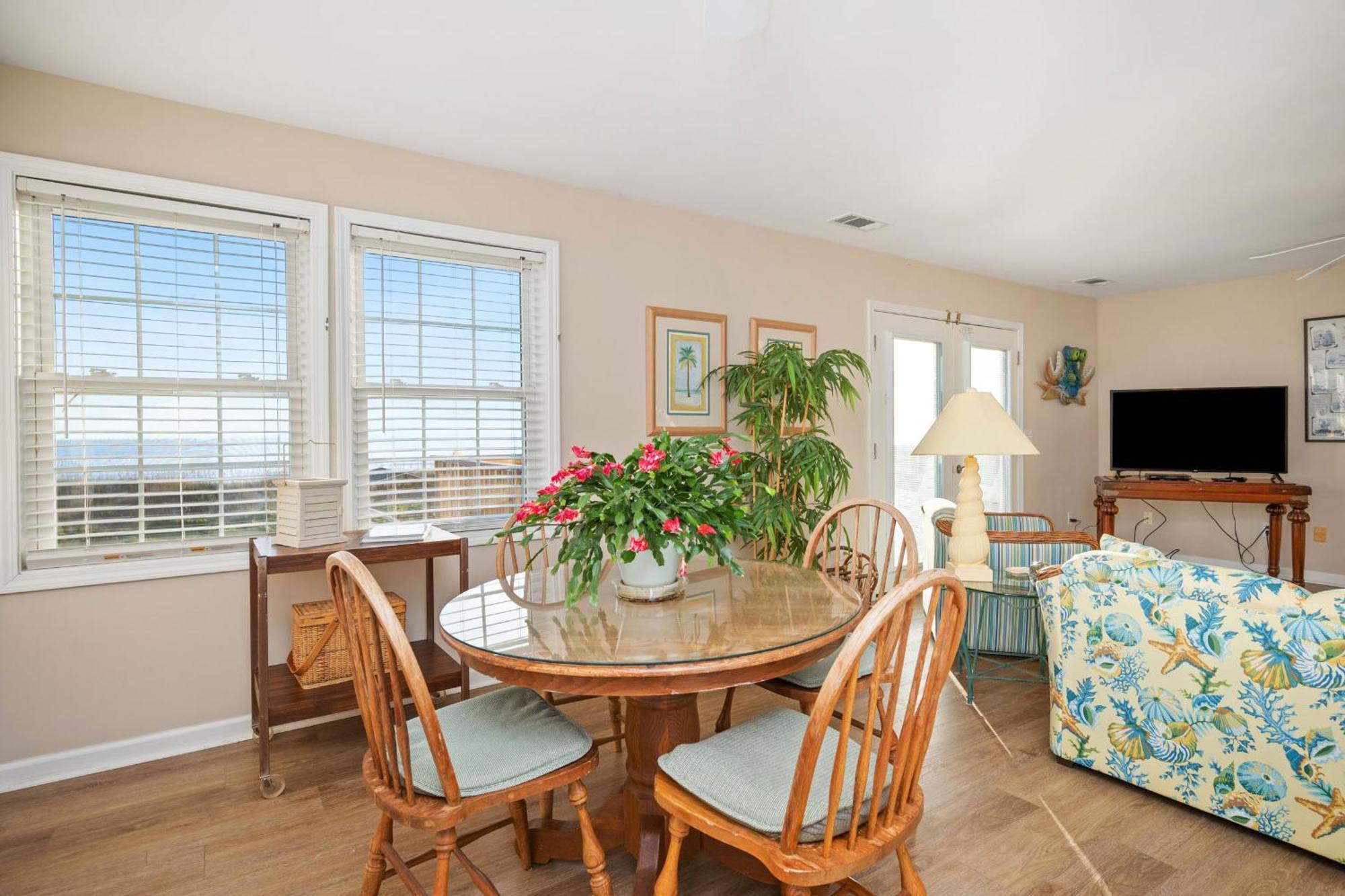 Katie Lou'S Place By Oak Island Accommodations Caswell Beach 外观 照片